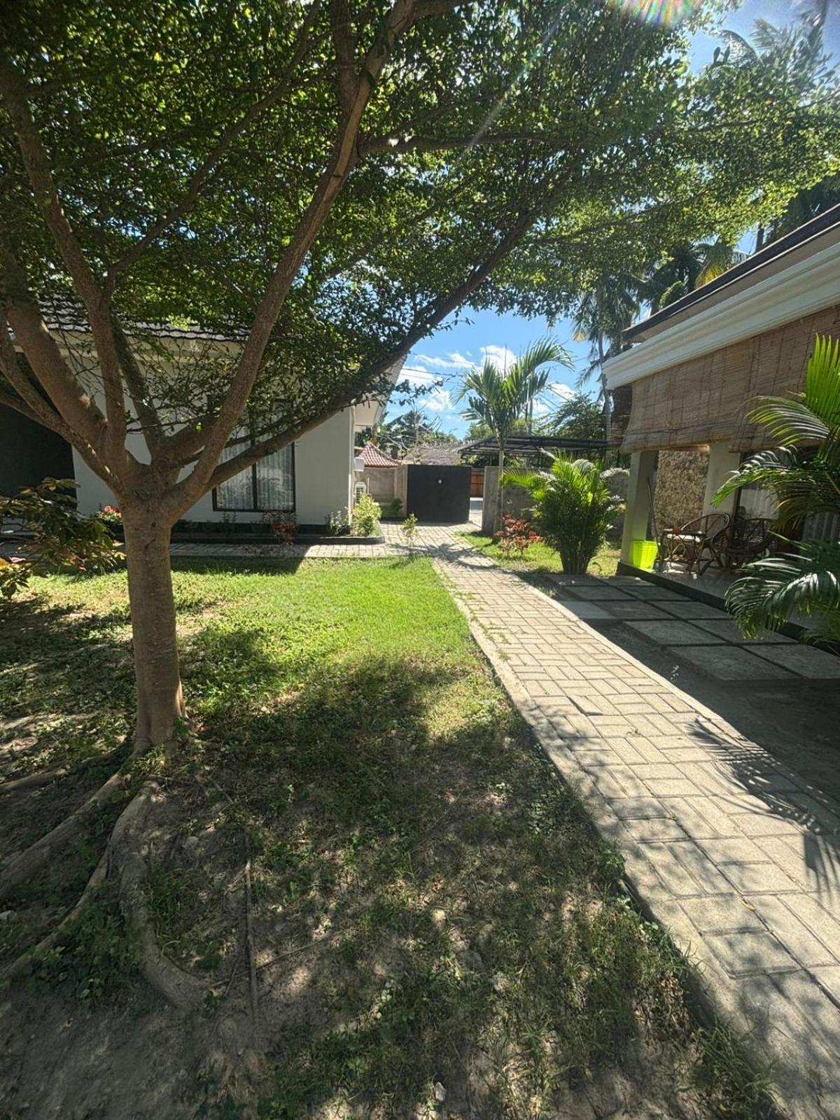 Qwank Kuta Lombok公寓 外观 照片